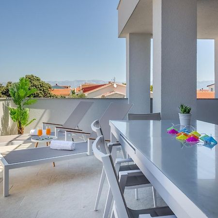 Apartmani Kastelina Vir Kültér fotó