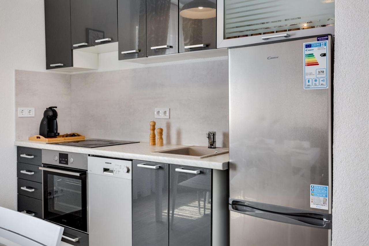 Apartmani Kastelina Vir Kültér fotó