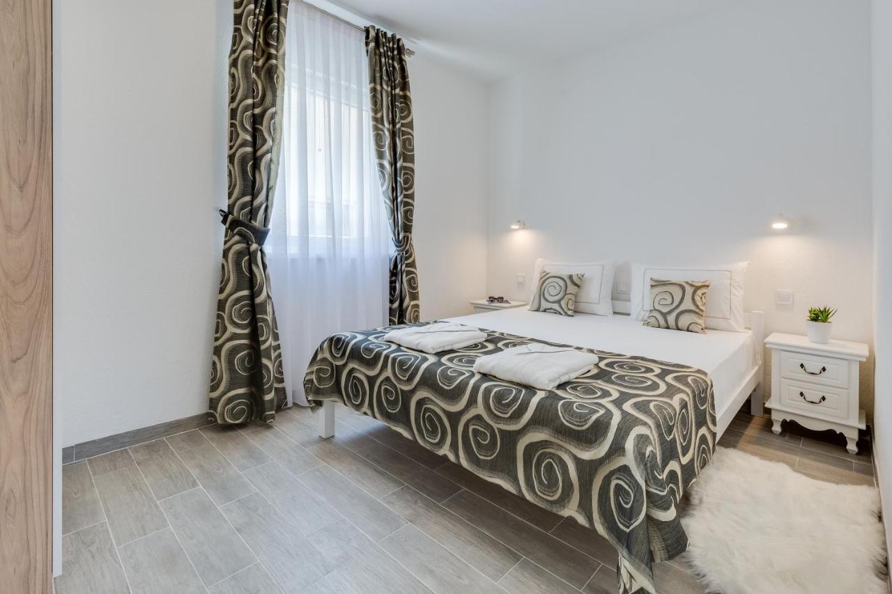 Apartmani Kastelina Vir Kültér fotó