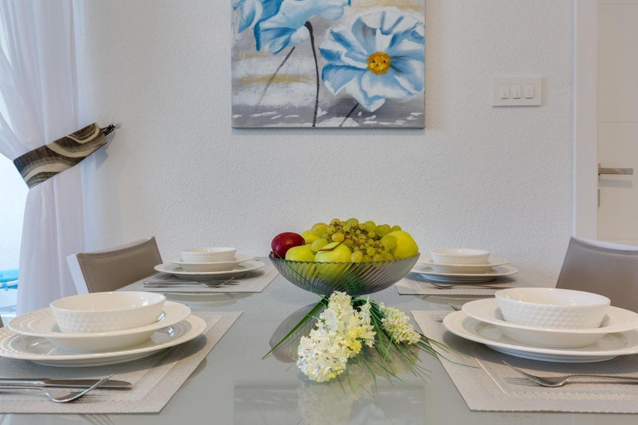 Apartmani Kastelina Vir Kültér fotó