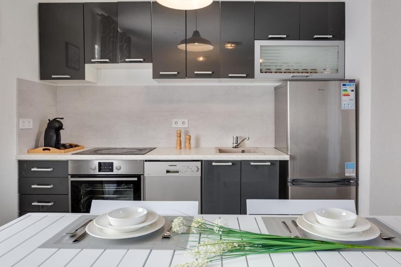 Apartmani Kastelina Vir Kültér fotó